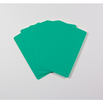 Des cartes 'blanco' en plastique - vert